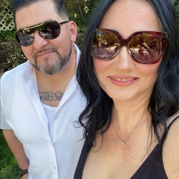 Meet your Posher, Michele - Picture 2 of 2